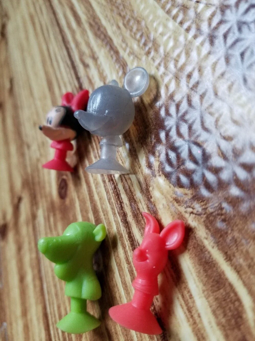 Disney Best Buddies Micro Popz Mini Suction Figures Lot of 4 Tigger Piglet
